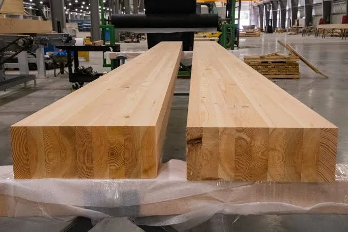 LAMINATED BEAM 45X231X7.2M LAMINATED BEAM 45X231X7.2M