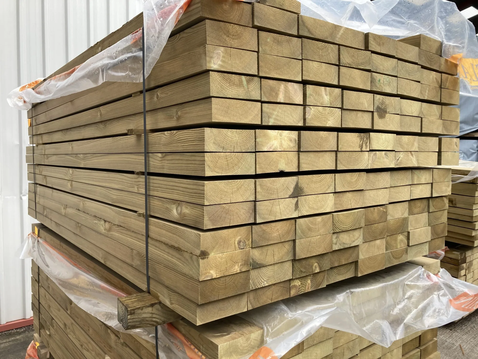 SA PINE 38X114x4.2m SA PINE 38X114x4.2m