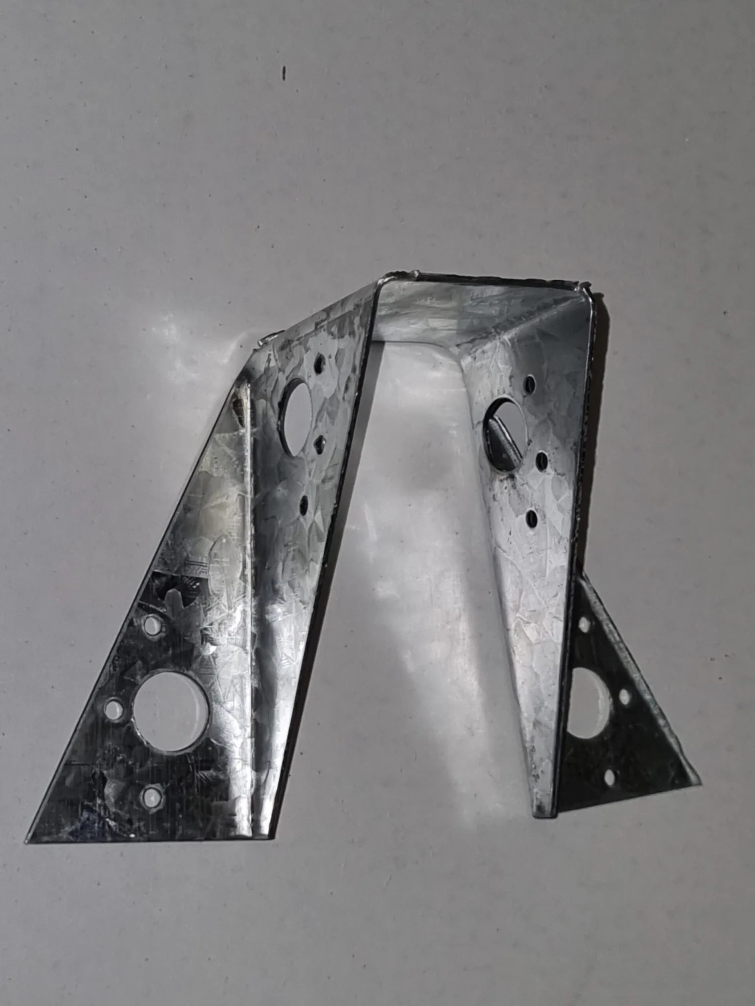 TRUSS HANGER 38mm TRUSS HANGER 38mm